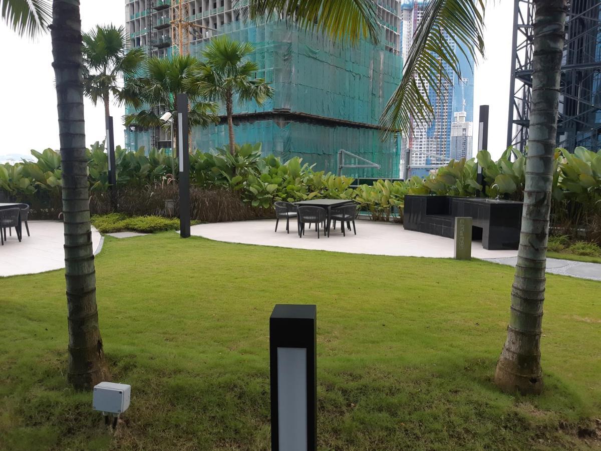 Astra @ Eaton Residences Kl Kuala Lumpur Exterior foto